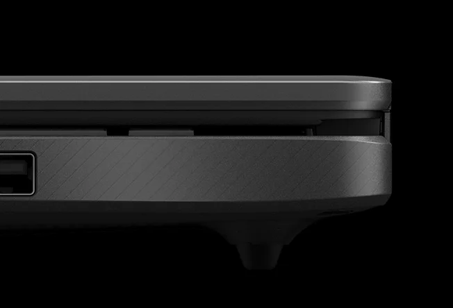 ASUS Gaming V16 side USB port and hinge